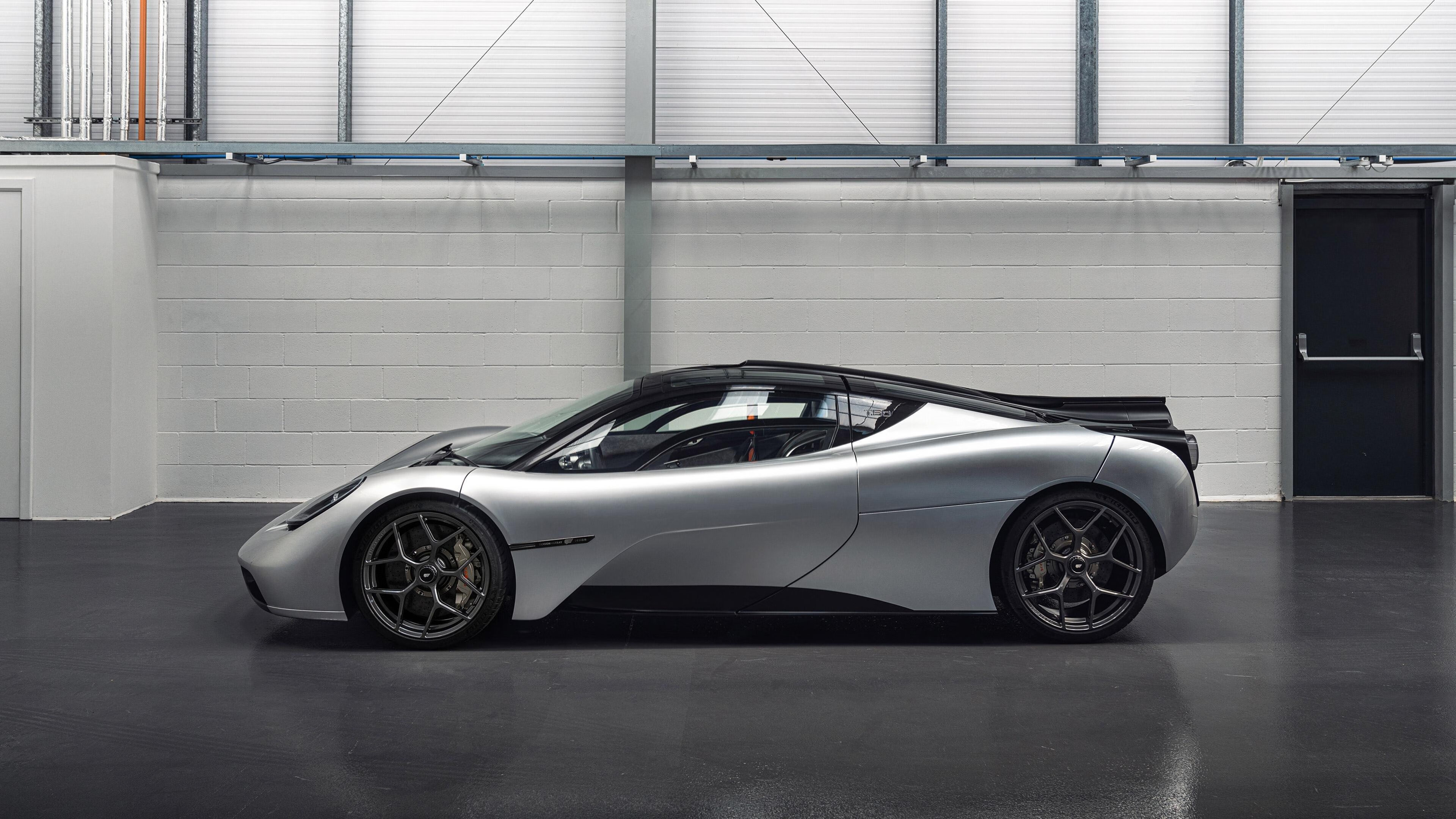 德甲速度风暴：快如闪电，秀出真功夫！，德甲速度最快现役球员