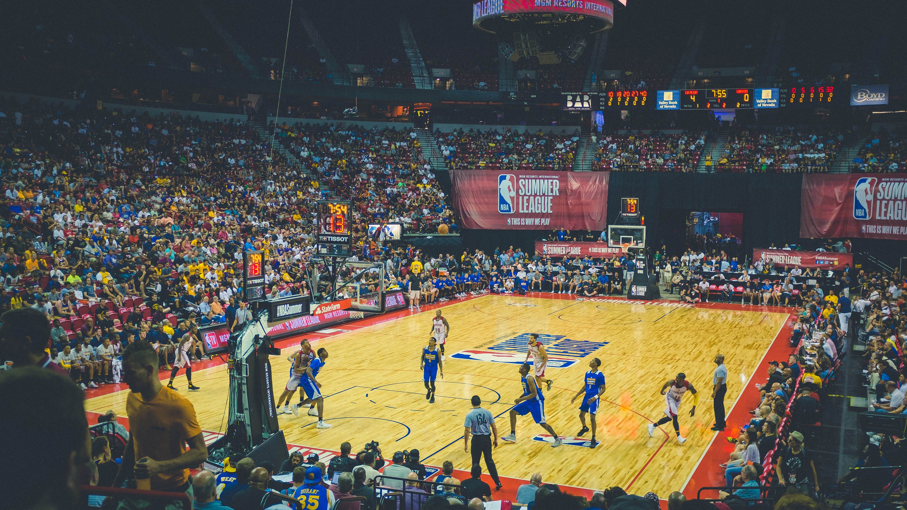 _快船队战术多样，迎难而上获胜利_，快船队都有谁