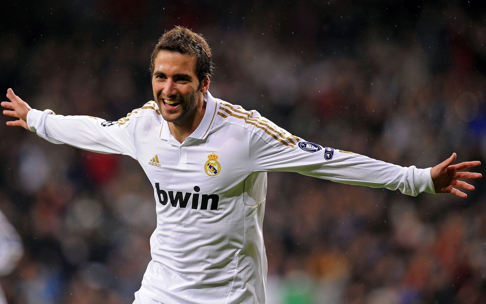 智能硬件：让比赛更加公平透明，科技助力新突破，智能硬件解决方案